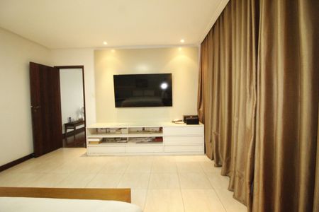 Casa para alugar com 449m², 5 quartos e 2 vagasQuarto 3 - Suíte