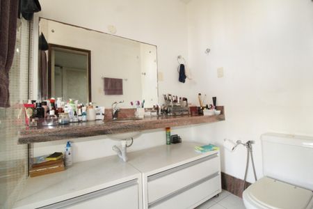 Casa para alugar com 449m², 5 quartos e 2 vagasBanheiro - Quarto 2