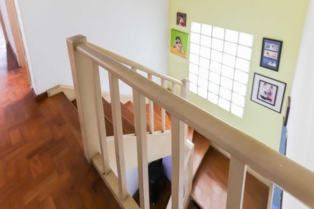 Casa à venda com 100m², 3 quartos e 1 vagaEscadas