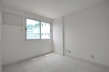 Apartamento para alugar com 77m², 2 quartos e 1 vagaQuarto 1