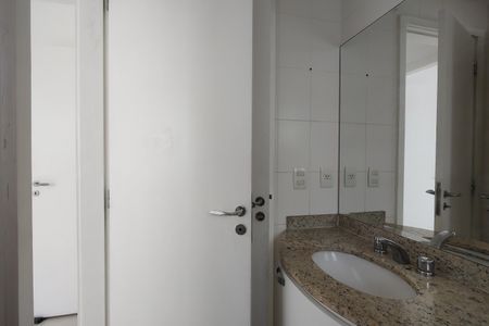 Apartamento para alugar com 77m², 2 quartos e 1 vagaBanheiro Social
