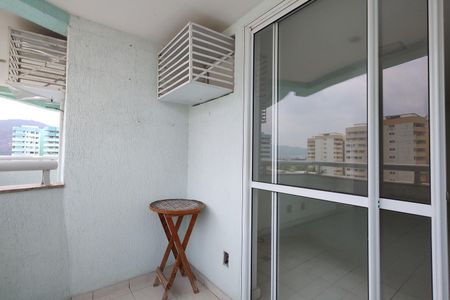 Apartamento para alugar com 77m², 2 quartos e 1 vagaVaranda