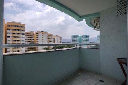 Apartamento para alugar com 77m², 2 quartos e 1 vagaVaranda