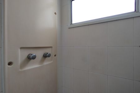 Apartamento para alugar com 77m², 2 quartos e 1 vagaBanheiro Social