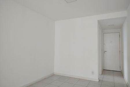 Apartamento para alugar com 77m², 2 quartos e 1 vagaSala