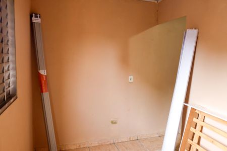 Quarto 1  de casa para alugar com 2 quartos, 65m² em Bussocaba, Osasco