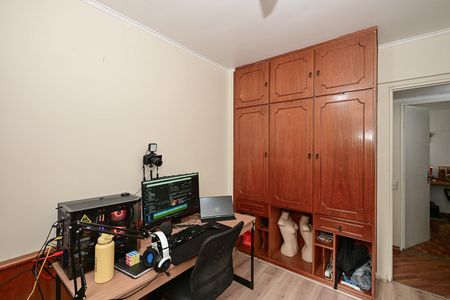 Apartamento à venda com 96m², 4 quartos e 1 vagaQuarto 2