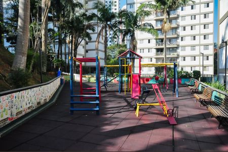 Apartamento à venda com 96m², 4 quartos e 1 vagaÁrea comum