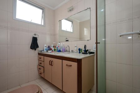 Apartamento à venda com 96m², 4 quartos e 1 vagaBanheiro da Suíte