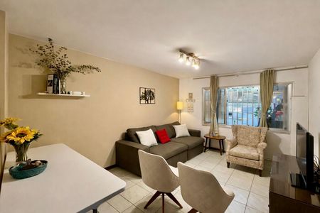 Sala  de casa à venda com 2 quartos, 107m² em Campo Belo, São Paulo