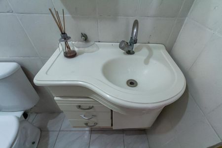 Apartamento para alugar com 56m², 2 quartos e 1 vaga Apartamento para alugar com 56m², 2 quartos e 1 vagaBanheiro