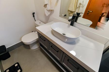 Apartamento à venda com 100m², 3 quartos e 2 vagasBanheiro da Suíte 2