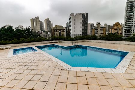 Apartamento à venda com 100m², 3 quartos e 2 vagasÁrea comum - Piscina