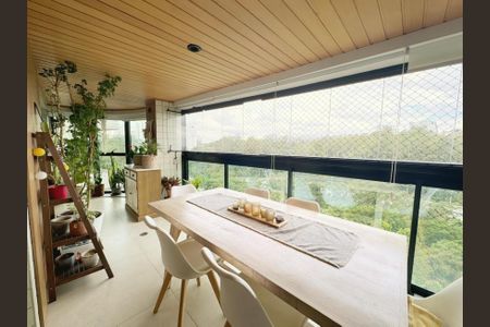 Apartamento à venda com 160m², 3 quartos e 3 vagasFoto 07