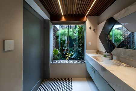 Casa para alugar com 220m², 4 quartos e 2 vagas