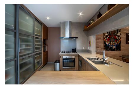 Casa para alugar com 4 quartos, 220m² em Pompeia, São Paulo