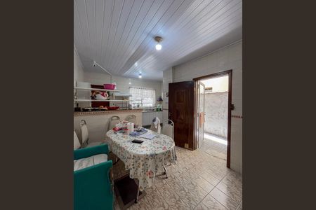 Casa à venda com 120m², 3 quartos e 1 vaga Casa à venda com 120m², 3 quartos e 1 vagaCozinha