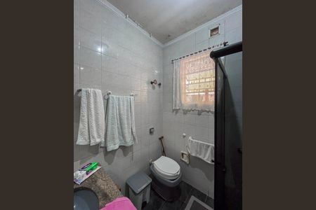 Casa à venda com 120m², 3 quartos e 1 vaga Casa à venda com 120m², 3 quartos e 1 vagaBanheiro