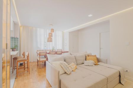 Sala de apartamento à venda com 2 quartos, 92m² em Pinheiros, São Paulo