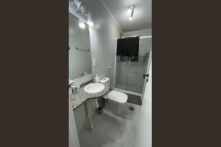 Banheiro de apartamento à venda com 2 quartos, 87m² em Centro, Campinas