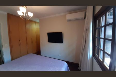 Quarto de casa de condomínio à venda com 3 quartos, 210m² em Santo Amaro, São Paulo