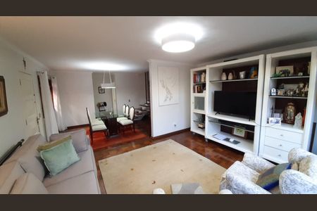 Sala de casa de condomínio à venda com 3 quartos, 210m² em Santo Amaro, São Paulo