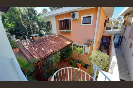 Casa de condomínio à venda com 210m², 3 quartos e 4 vagasÁrea externa