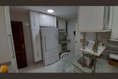 Casa de condomínio à venda com 210m², 3 quartos e 4 vagasCozinha