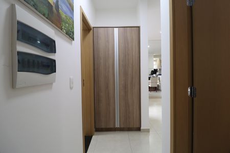 Apartamento para alugar com 60m², 2 quartos e 1 vagaCorredor - Armário