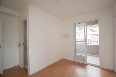 Sala/Cozinha de apartamento para alugar com 2 quartos, 34m² em Chácara Inglesa, São Paulo