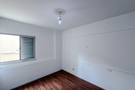 Apartamento à venda com 111m², 3 quartos e 1 vagaQuarto 2