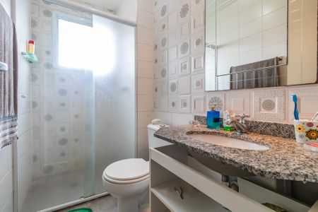 Banheiro da Suíte de apartamento à venda com 3 quartos, 105m² em Jardim Tupanci, Barueri