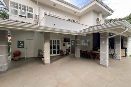 Casa de condomínio para alugar com 300m², 3 quartos e 4 vagasVaranda da Sala