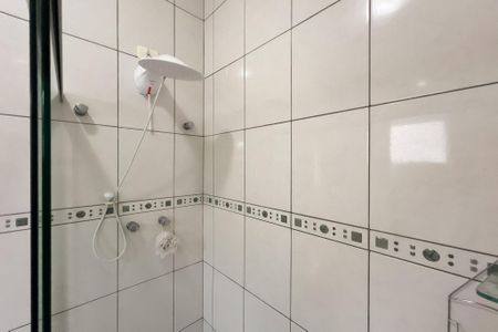 Casa de condomínio para alugar com 300m², 3 quartos e 4 vagasBanheiro da Suíte 3