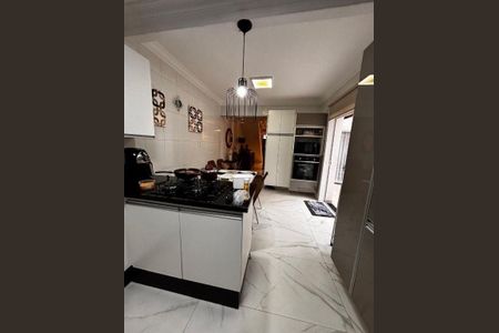 Casa à venda com 182m², 3 quartos e 3 vagas