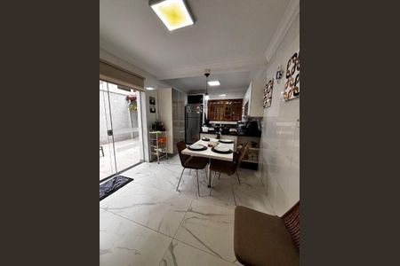 Casa à venda com 182m², 3 quartos e 3 vagas