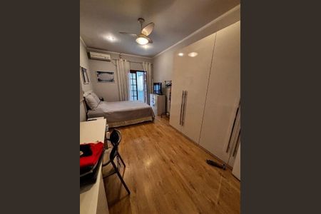 Casa à venda com 182m², 3 quartos e 3 vagas