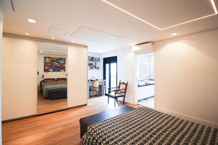 Apartamento à venda com 274m², 4 quartos e 4 vagas Apartamento à venda com 274m², 4 quartos e 4 vagasSuíte 1