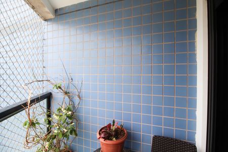 Apartamento à venda com 274m², 4 quartos e 4 vagas Apartamento à venda com 274m², 4 quartos e 4 vagasVaranda da Suíte 1