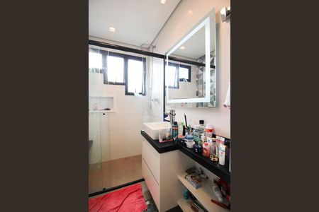 Apartamento à venda com 274m², 4 quartos e 4 vagas Apartamento à venda com 274m², 4 quartos e 4 vagasBanheiro da Suíte 3