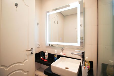 Apartamento à venda com 274m², 4 quartos e 4 vagas Apartamento à venda com 274m², 4 quartos e 4 vagasBanheiro da Suíte 2