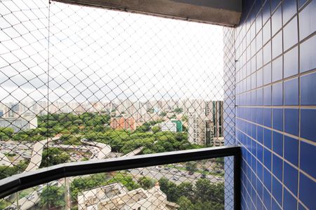 Apartamento à venda com 274m², 4 quartos e 4 vagas Apartamento à venda com 274m², 4 quartos e 4 vagasVaranda da Suíte 3