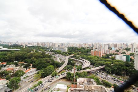 Apartamento à venda com 274m², 4 quartos e 4 vagas Apartamento à venda com 274m², 4 quartos e 4 vagasVista da Varanda da Suíte 3