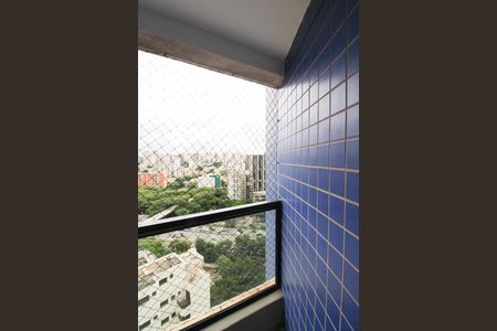 Apartamento à venda com 274m², 4 quartos e 4 vagas Apartamento à venda com 274m², 4 quartos e 4 vagasVaranda da Suíte 3