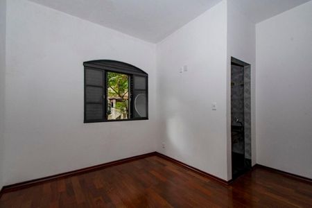 Casa para alugar com 3 quartos, 160m² em Vila Romana, São Paulo