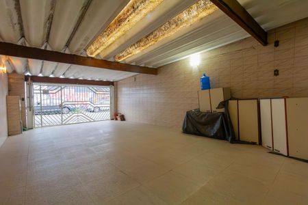 Casa à venda com 157m², 2 quartos e 4 vagasGaragem