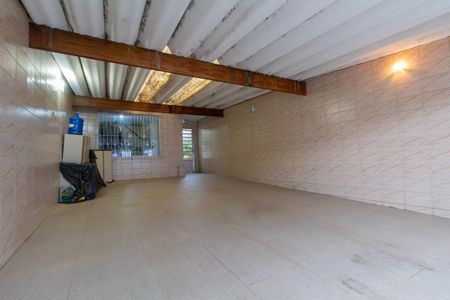 Casa à venda com 157m², 2 quartos e 4 vagasGaragem