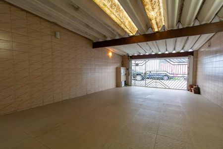 Casa à venda com 157m², 2 quartos e 4 vagasGaragem