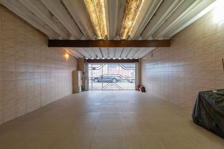 Casa à venda com 157m², 2 quartos e 4 vagasGaragem