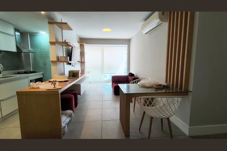 Apartamento à venda com 156m², 2 quartos e 2 vagasSala